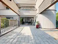 303 15275 19 AVENUE - thumbnail 1