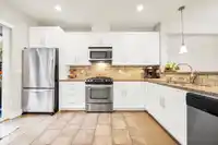 9 2979 156 STREET - thumbnail 5