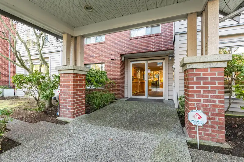 101 15188 22 AVENUE - photo 4 of 39