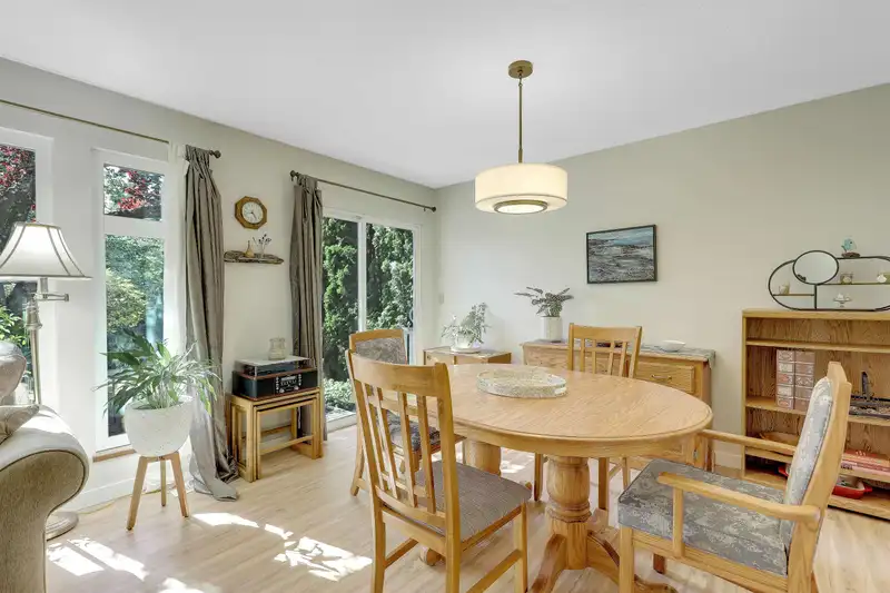 1854 129 STREET - photo 4 of 40