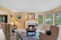 2304 151A STREET - thumbnail 3