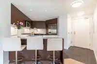 203 2940 KING GEORGE BOULEVARD - thumbnail 7