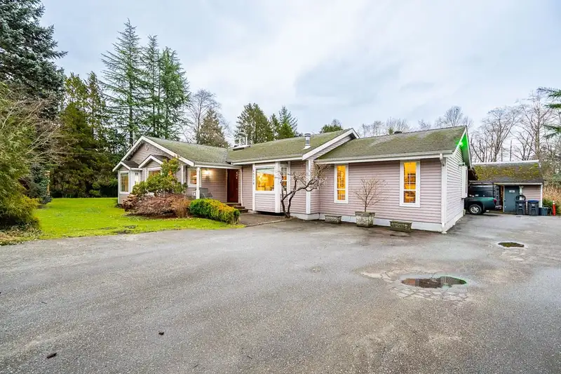 16114 20 AVENUE - photo 1 of 36
