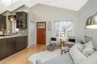 1 1640 140 STREET - thumbnail 15