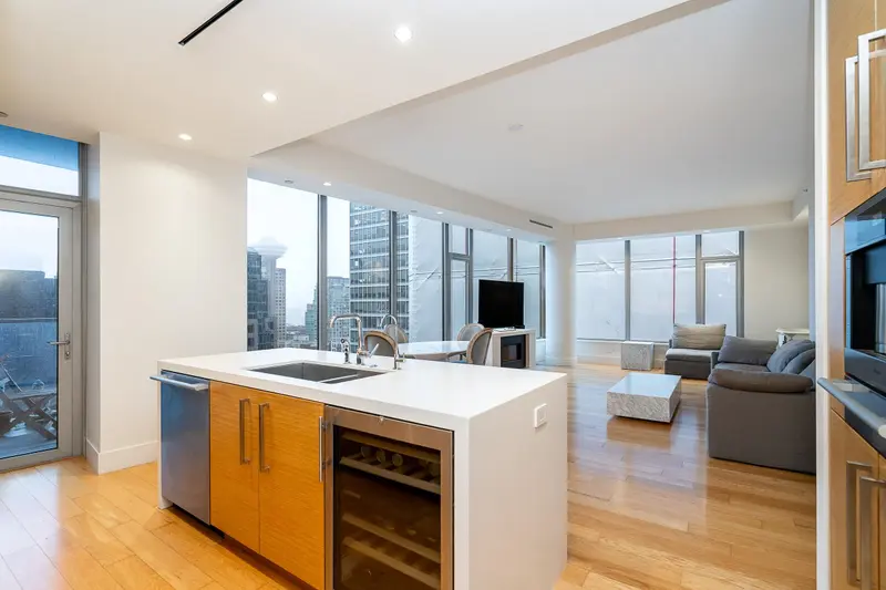 1803 667 HOWE STREET - photo 3 of 21