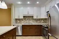 208 1521 BLACKWOOD STREET - thumbnail 10