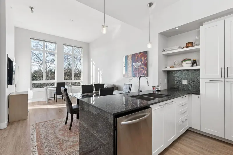 C419 20211 66 AVENUE - photo 1 of 25