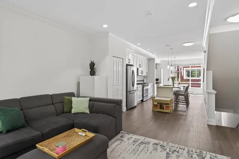 66 3039 156 STREET - photo 4 of 30
