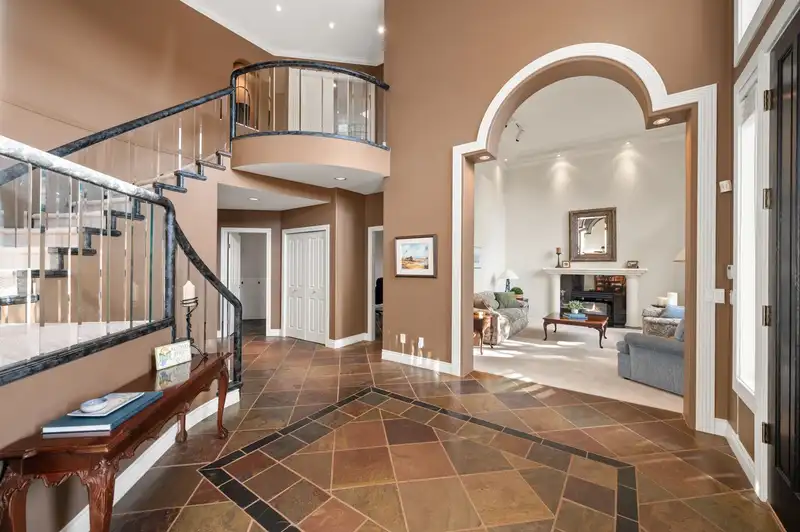 13422 20A AVENUE - photo 4 of 40