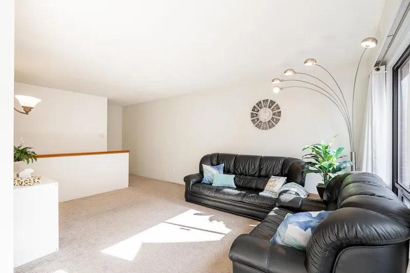 41 10200 4TH AVENUE - photo 1 of 18