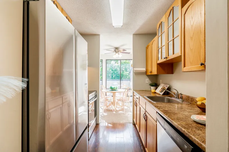 41 10200 4TH AVENUE - photo 3 of 18