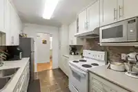 106 1720 SOUTHMERE CRESCENT - thumbnail 10