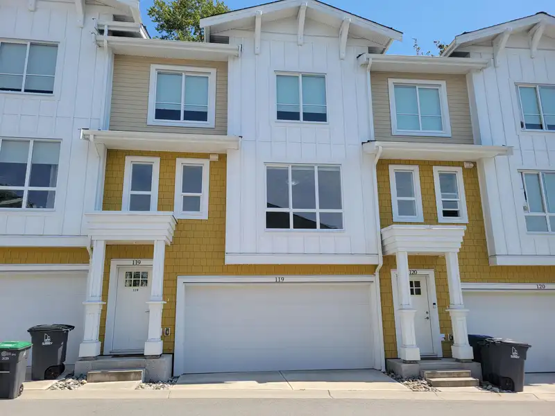 119 16561 17A AVENUE - photo 1 of 34