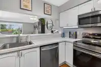 109 15272 19 AVENUE - thumbnail 8