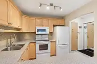 407 1225 MERKLIN STREET - thumbnail 12