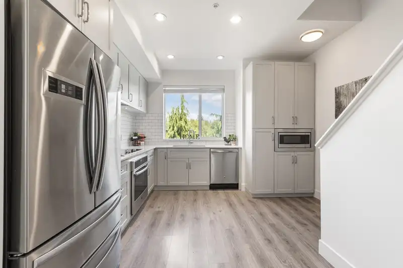 50 15775 MOUNTAIN VIEW DRIVE - photo 4 of 39