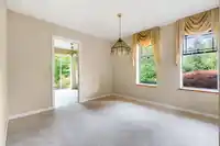 16392 11 AVENUE - thumbnail 9