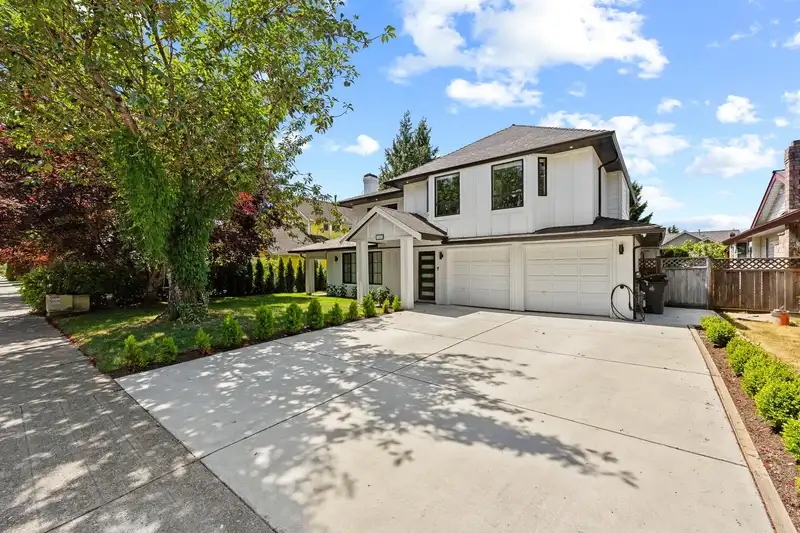 1939 144 STREET - photo 3 of 37