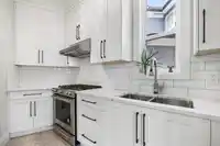 918 163 STREET - thumbnail 8