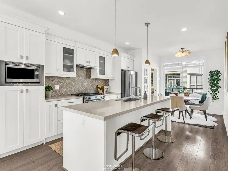 12 4949 47A AVENUE - photo 3 of 25