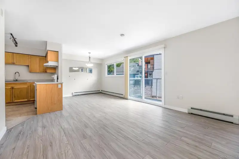 103 14881 MARINE DRIVE DRIVE - photo 4 of 25