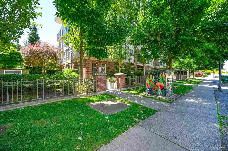 114 15168 19 AVENUE - photo 3 of 26