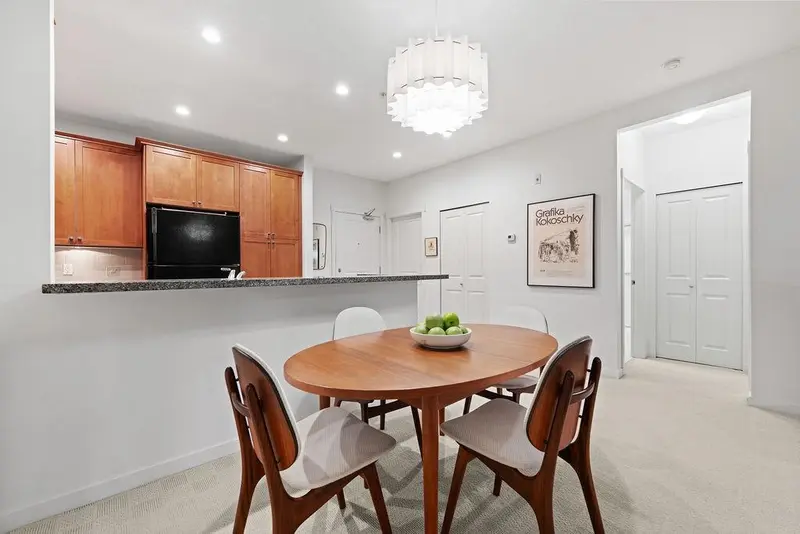 106 3125 CAPILANO CRESCENT - photo 4 of 23