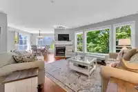 312 15555 16 AVENUE - thumbnail 1