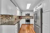 312 15555 16 AVENUE - thumbnail 7