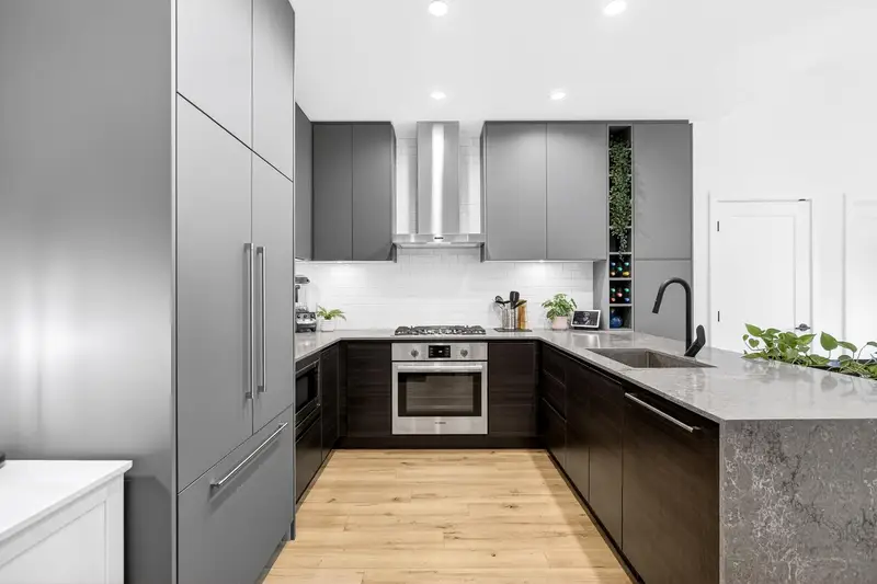 610 55 KLAHANIE DRIVE - photo 3 of 25