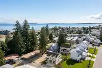 946 160 STREET - thumbnail 9