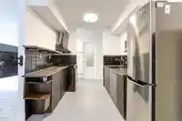 205 1442 BLACKWOOD AVENUE - thumbnail 9