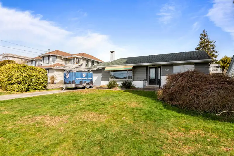 15365 PACIFIC AVENUE - photo 4 of 35