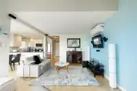 15055 BEACHVIEW AVENUE - thumbnail 4