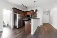 306 15268 18 AVENUE - thumbnail 2