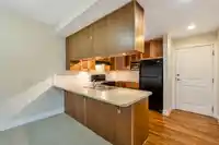 304 15392 16A AVENUE - thumbnail 9