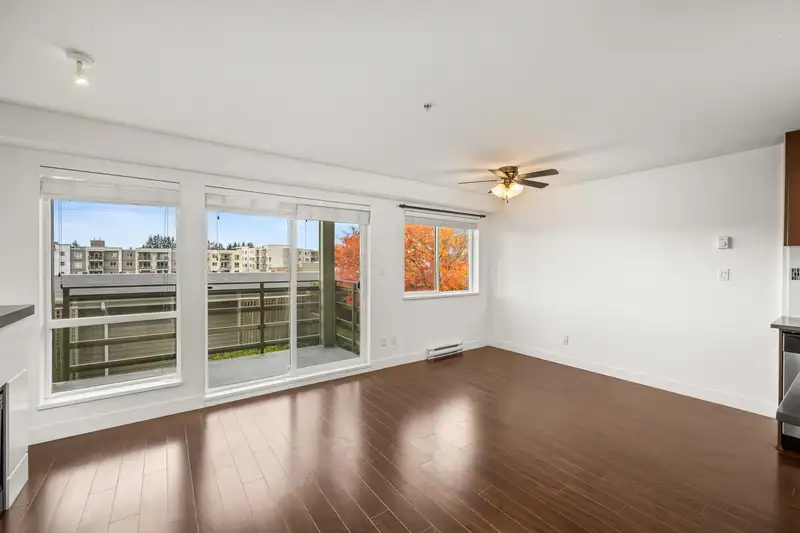 332 15850 26 AVENUE - photo 4 of 30