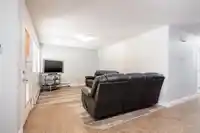 976 PARKER STREET - thumbnail 32
