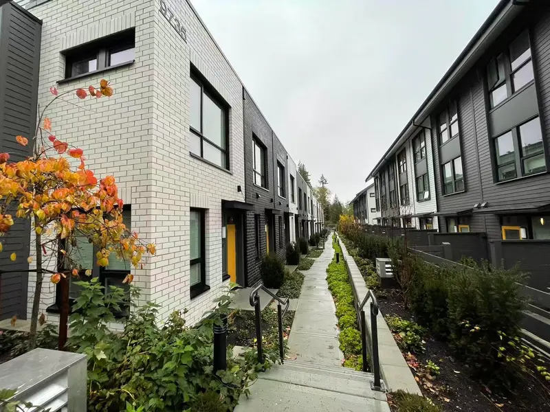 4 9735 UNIVERSITY CRESCENT - photo 1 of 21