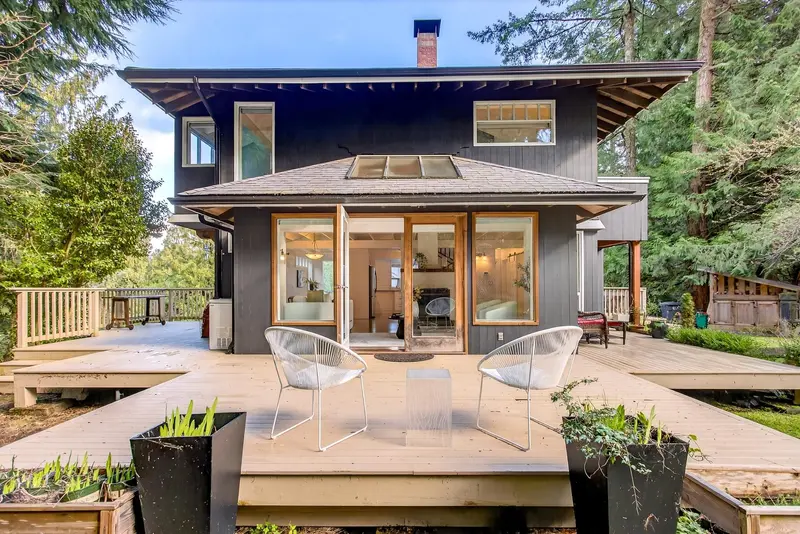 1255 DEER WALK - photo 2 of 25