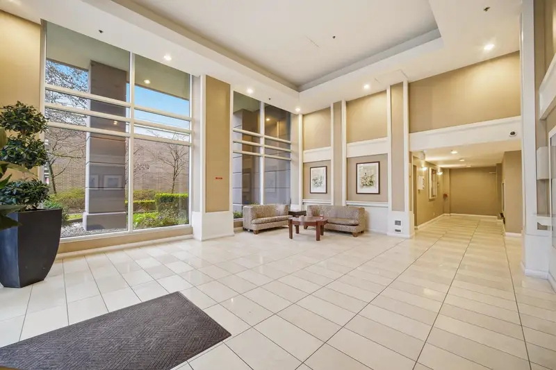 303 6331 BUSWELL STREET - photo 4 of 25