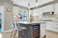 115 2853 HELC PLACE - thumbnail 1