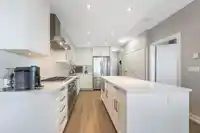 309 1420 JOHNSTON ROAD - thumbnail 4