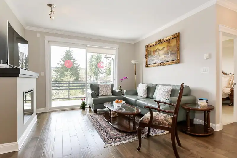 405 15310 17A AVENUE - photo 3 of 27