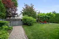 15579 17 AVENUE - thumbnail 22