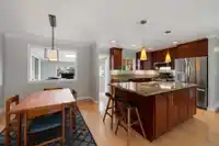 15579 17 AVENUE - thumbnail 5