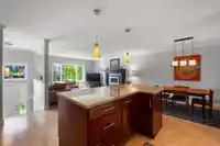 15579 17 AVENUE - thumbnail 6