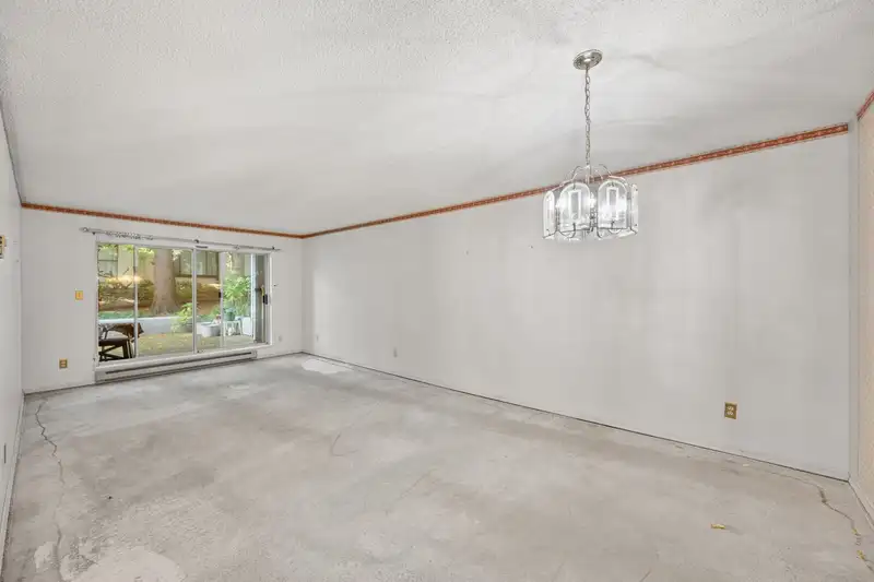 103 1473 BLACKWOOD STREET - photo 4 of 22