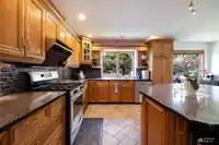 1726 143B STREET - thumbnail 10