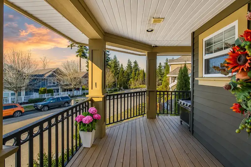 3492 147A STREET - photo 3 of 19
